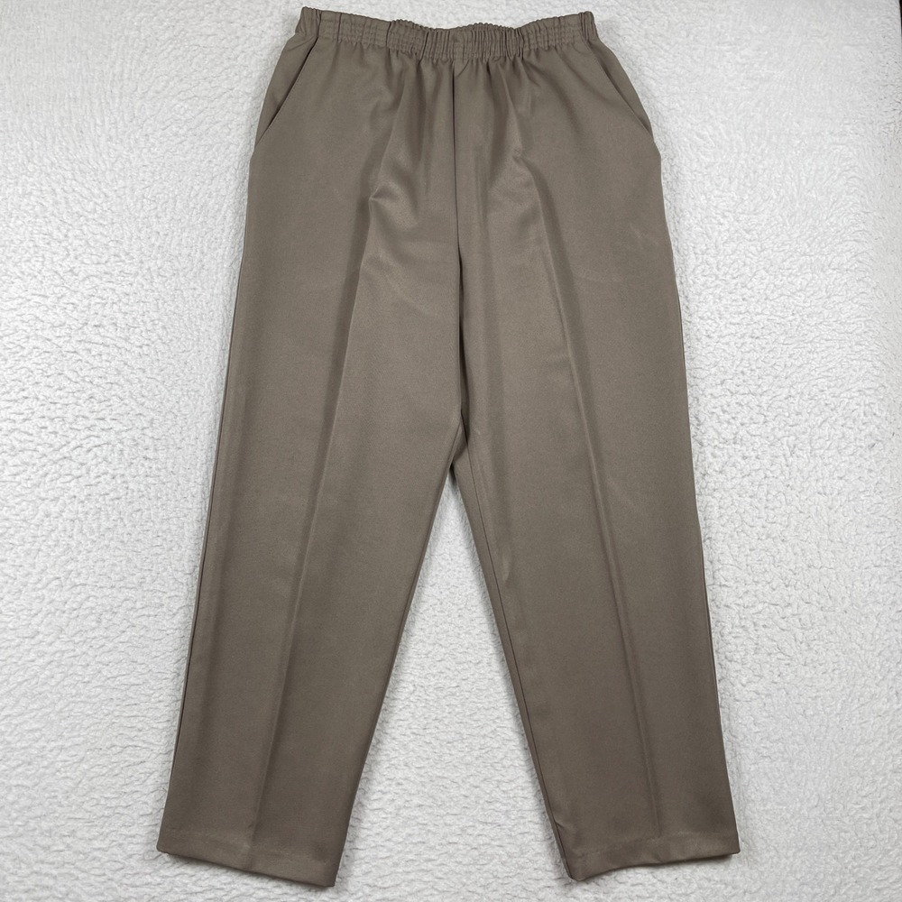 Briggs Petite Pull On Trousers Womens 16P Taupe Elastic Waist Pleated Slacks